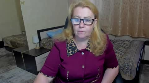 FrauMartha online show from June 18, 5:13 am