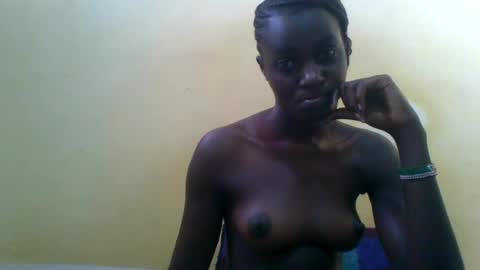 freaky_reina online show from August 9, 5:02 am