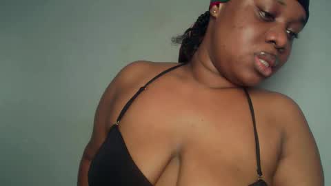freaky slut5 online show from April 28, 4:28 am
