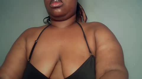 freaky slut5 online show from April 29, 4:50 am