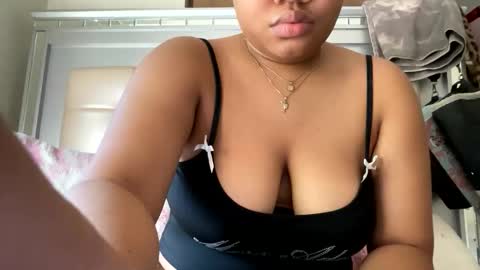 Freakymaa online show from March 20, 10:48 pm