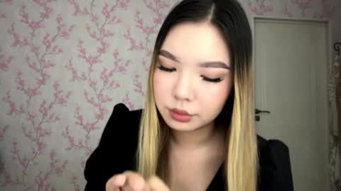 Elina online show from March 20, 5:45 am