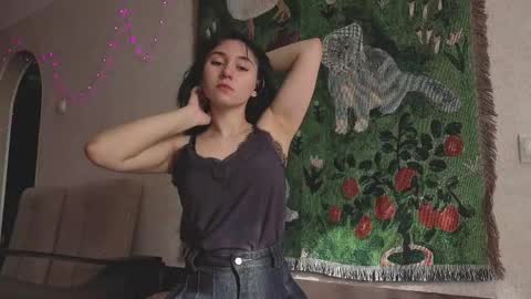 Mia online show from April 29, 4:28 am