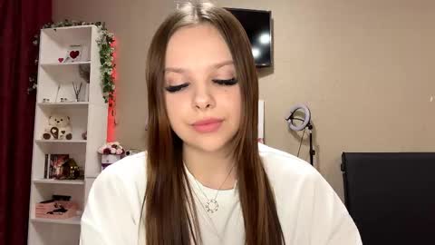 Lina online show from March 24, 4:24 pm