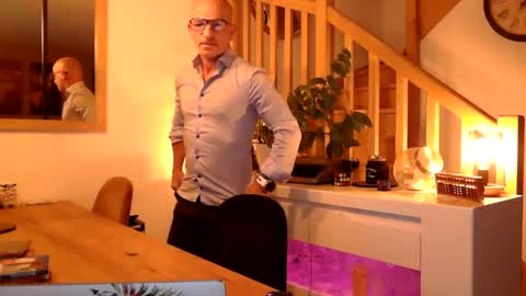 Frenchdaddylove online show from June 2, 6:43 pm