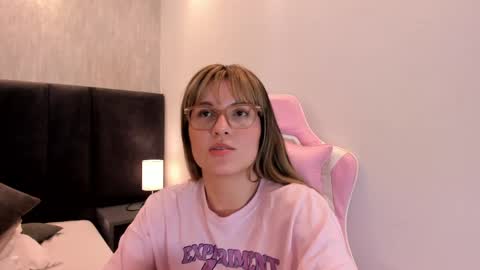 FREYA online show from April 22, 2:52 am