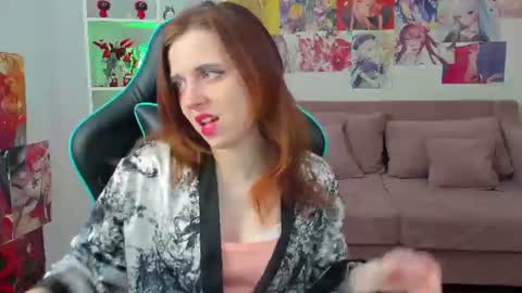 FreyaVeys online show from July 6, 5:04 am