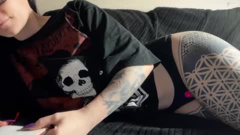 Freya online show from December 16, 5:58 am