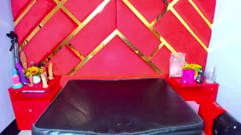 freyja_naugthy online show from May 7, 1:40 pm
