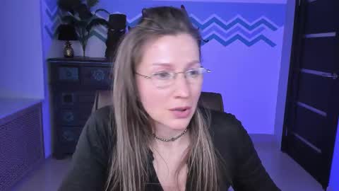 Frida Tander online show from March 9, 8:31 pm