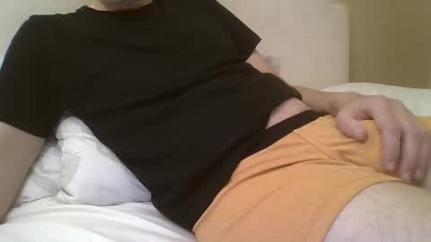 friendly_frank_18 online show from October 19, 4:55 pm