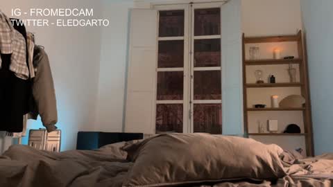 Snapshot of fromedcam chatting on January 19, 1:43 am ED online show from January 19, 1:43 am