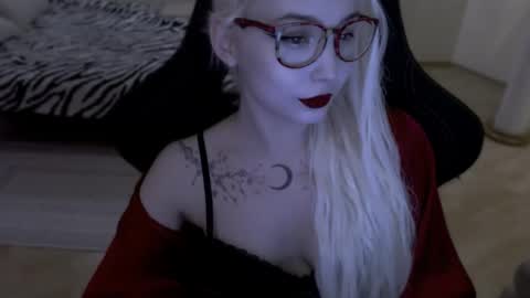 Lilith online show from May 2, 6:03 pm