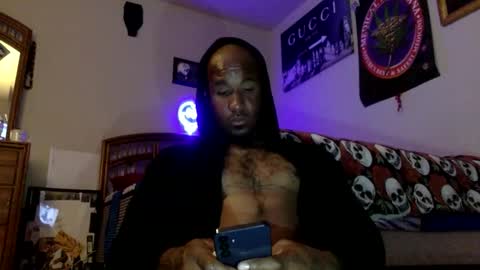 Snapshot of fromthabac chatting on October 24, 3:29 am fromthabac online show from October 24, 3:29 am