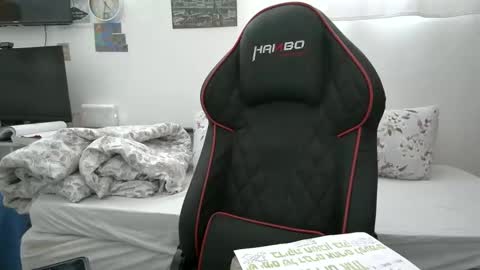 fuck_your_whore online show from March 9, 2:32 pm