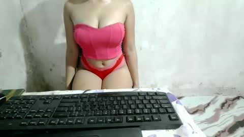 fucked_me_im_hot online show from April 28, 7:01 am