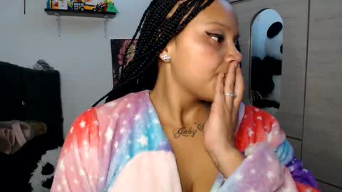Mia and Gary  online show from June 9, 3:28 am