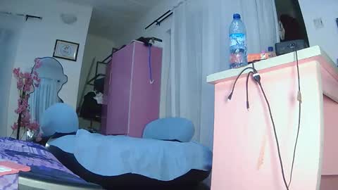 fuckmehot4 online show from October 14, 6:11 pm