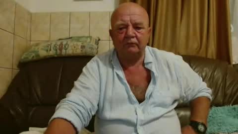 fullballs6 online show from September 17, 1:53 am