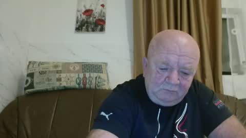 fullballs6 online show from January 10, 3:01 am