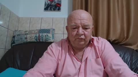 fullballs6 online show from December 16, 1:53 am