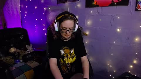 Princess Nellie  Captain Simon online show from December 16, 8:58 pm