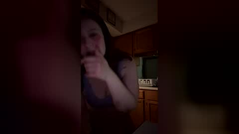 Linnys Palace online show from March 12, 2:04 am