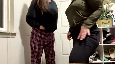 Linnys Palace online show from October 24, 1:17 am