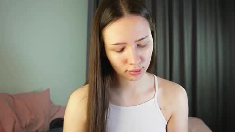 Ella online show from March 12, 4:27 am