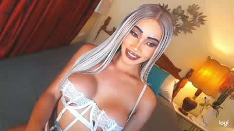 Maddonna online show from May 6, 4:46 pm
