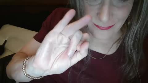 Jessie Love online show from December 2, 10:35 am