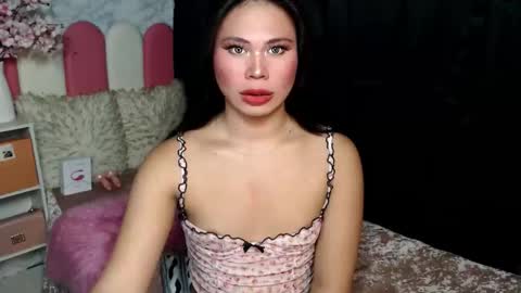 fuschiafucker online show from November 17, 9:28 pm