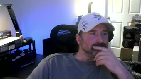 fuzz69_ online show from May 11, 9:01 pm