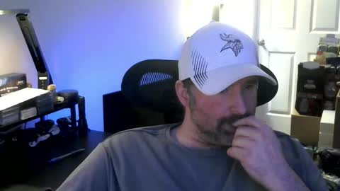 fuzz69_ online show from May 13, 2:21 am