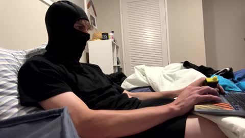 fuzzie_07 online show from January 27, 11:43 am