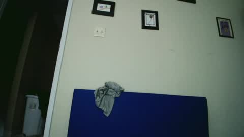 fuzzypeaches87 online show from July 3, 11:53 pm