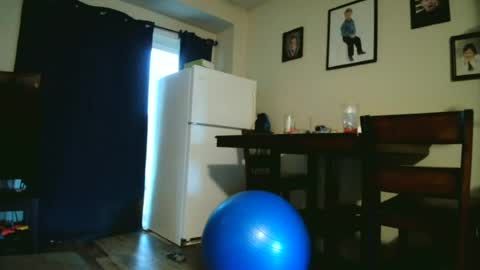 fuzzypeaches87 online show from July 1, 9:56 pm