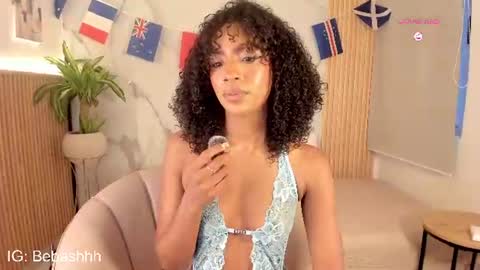   Independent model online show from July 2, 11:04 am