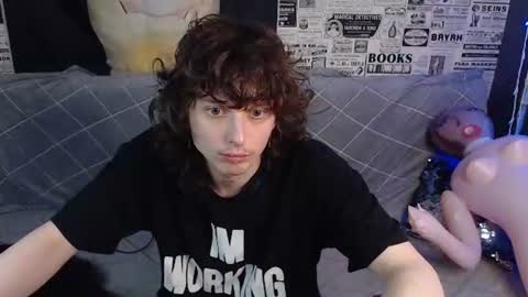 Ian online show from June 27, 3:29 pm