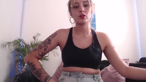 Snapshot of gabb_rioss chatting on January 21, 8:43 pm Gabriela online show from January 21, 8:43 pm