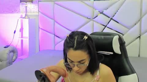 gabbieskinny online show from June 15, 3:15 pm
