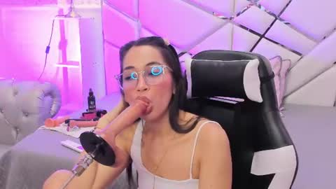 gabbieskinny online show from June 16, 3:16 pm