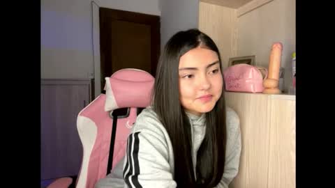 gabbyfoox online show from November 17, 4:04 am