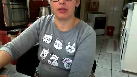 gaby  layla online show from June 8, 1:28 am