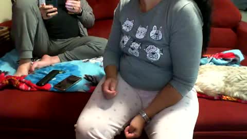 gaby  layla online show from June 18, 11:10 pm