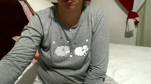 gaby  layla online show from July 6, 10:55 pm