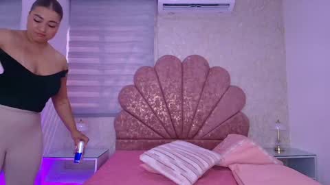 gabriela online show from April 23, 7:26 pm