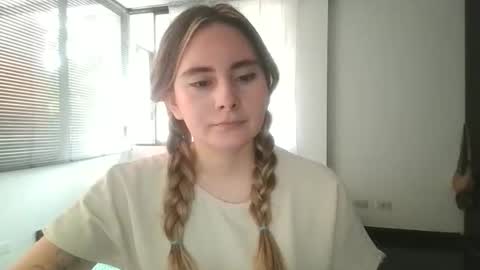 Gabriela Miller online show from May 30, 4:27 pm