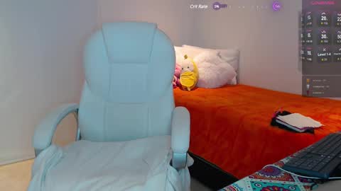 Snapshot of gabriela_morales01 chatting on February 23, 2:18 am .  online show from February 23, 2:18 am