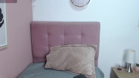 Gabriela online show from March 18, 4:51 am